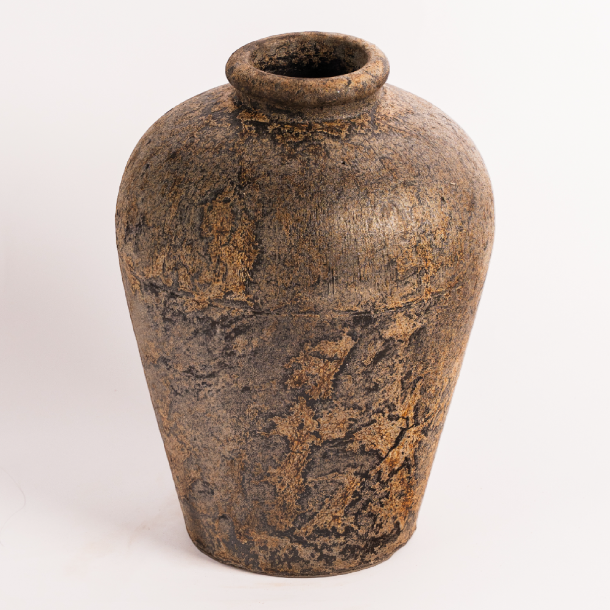 Big Pottery Serat Garis Tengah